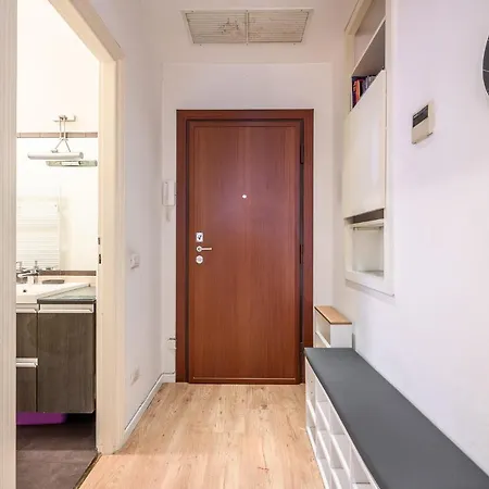 The Lantern Flat - Darsena Area Apartment Milan Exterior photo